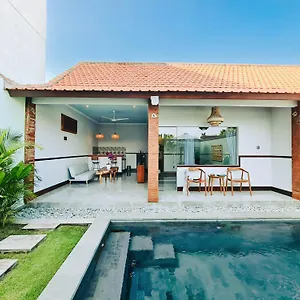Sejati - Petitenget Seminyak (Bali)