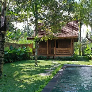 Uma Harum Sari