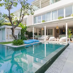 Villa Berawa -ocean View 5 Bed, Walk To Beach, Sleeps 10 Canggu (Bali)