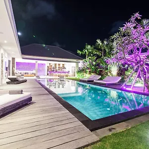 Moderne 4 Bedroom Services Hoteliers 5