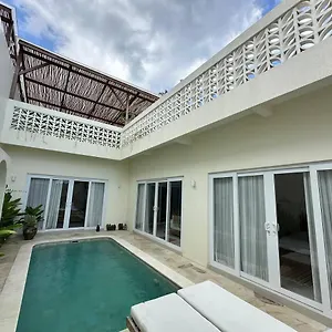 Mata Biru By Betterplace Villa *