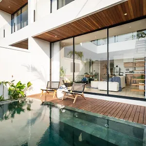 Shine Lofts Canggu (Bali)