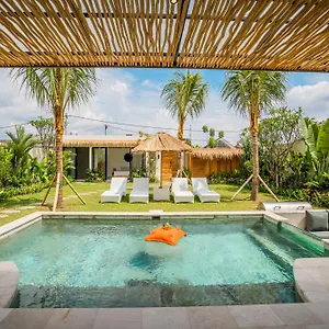 Nissa La Bella - 4br Spacious In Villa *