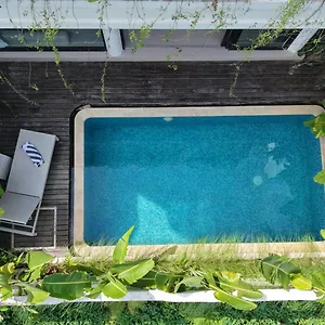 Nyanyi Rice Fields View Villa