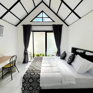 Mesari Hotel 2*