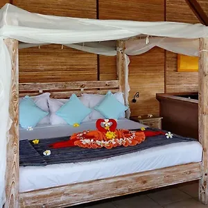 Prázdninový areál Mainski Lembongan 2*