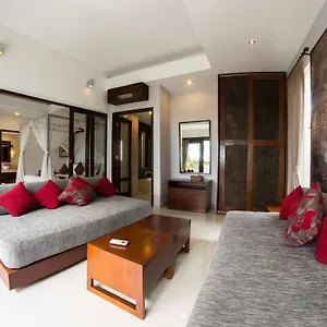 Villa Seratus