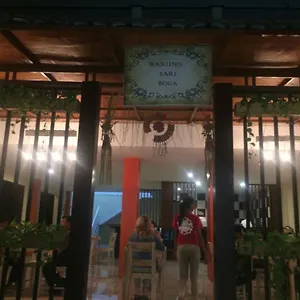 Bed & Breakfast Sari 2*