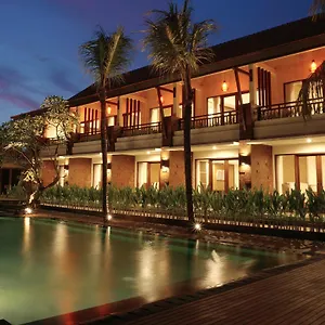 Hotel Arena Living 3*