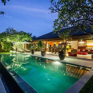Villa Kiki Seminyak (Bali)