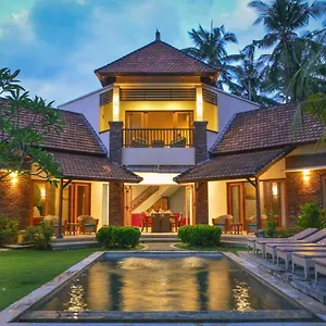 Kelapa Candi Dasa (Bali)