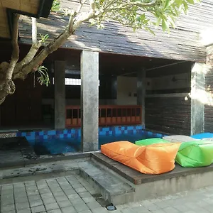 Homestay Made House And Sanur (Bali)