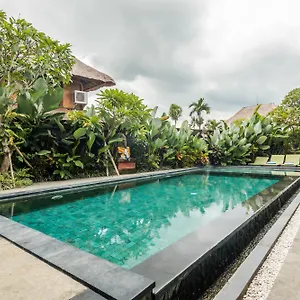 Zen Pengosekan Premasanti Guest house *