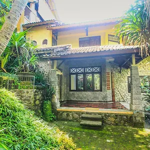 Guest house Tegal Pendet With River Views